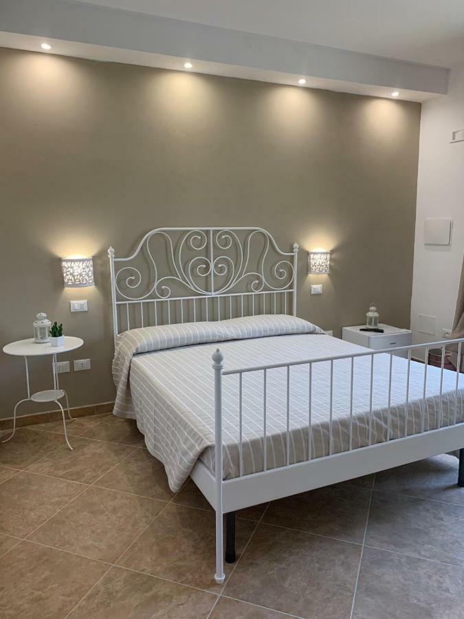 Le Tre Colonne Bed and Breakfast Melendugno Εξωτερικό φωτογραφία