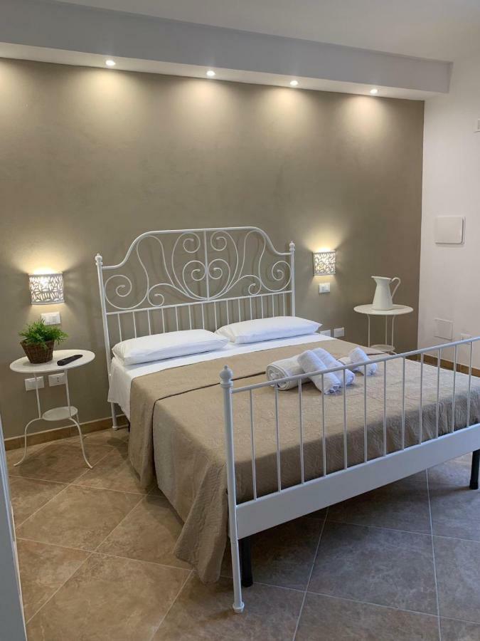 Le Tre Colonne Bed and Breakfast Melendugno Εξωτερικό φωτογραφία